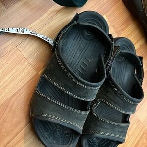 Crocs Yukon 2 Strap with Ankle Strap Sandals Black Mens 9